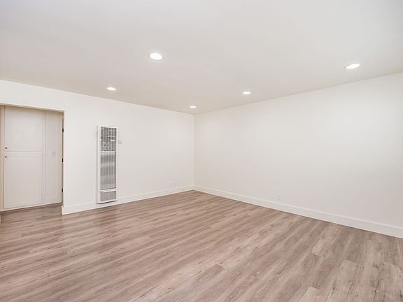 4th image of 180 Rochester St APT B
