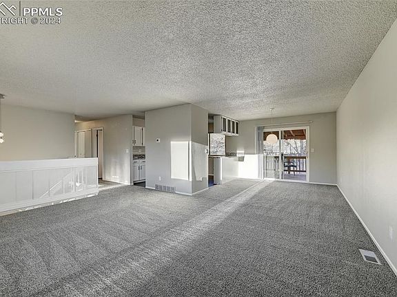 5th image of 3905 N Hancock Ave