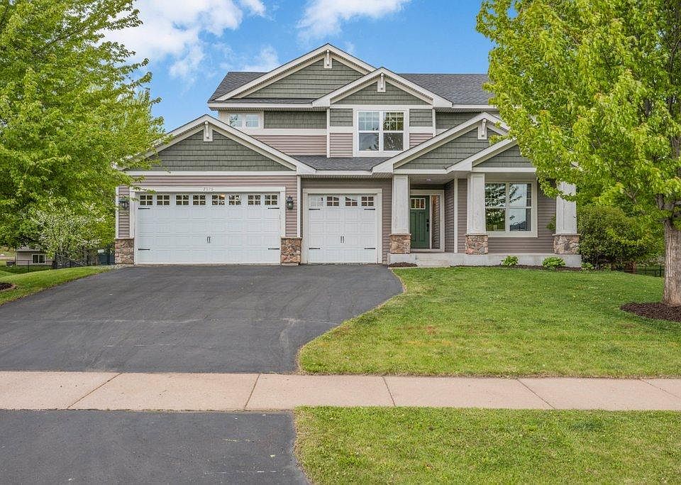 1st image of 7575 Larabee Ave NE