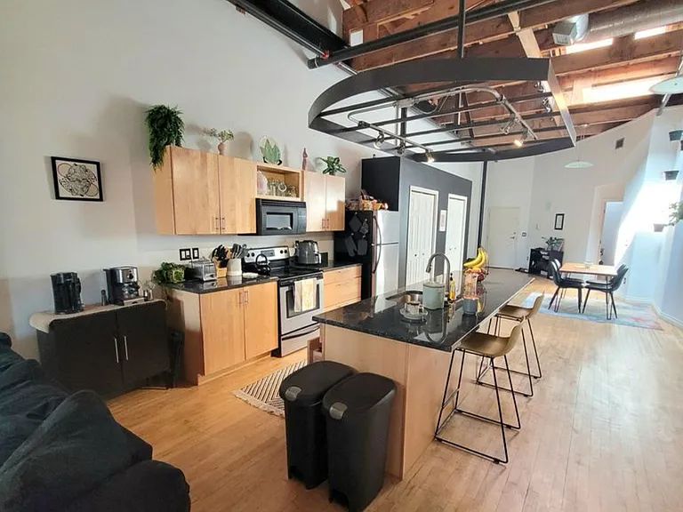 222 S Washington Sq #3 — Photo 8