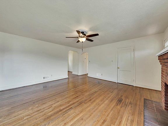 4th image of 4332 Tennessee Ave NW