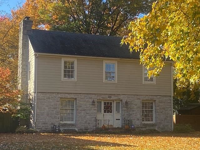 1st image of 1203 W 62nd St