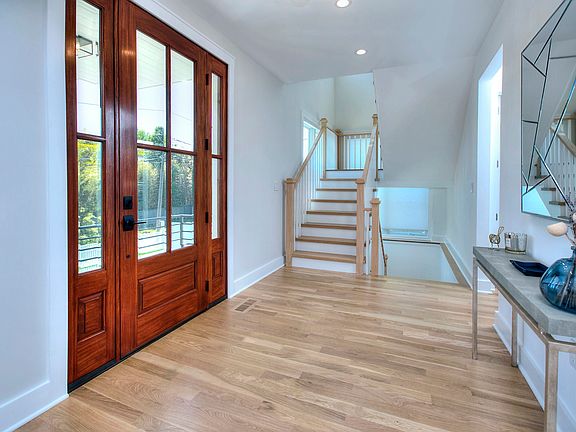 3rd image of 6 Plover Ln