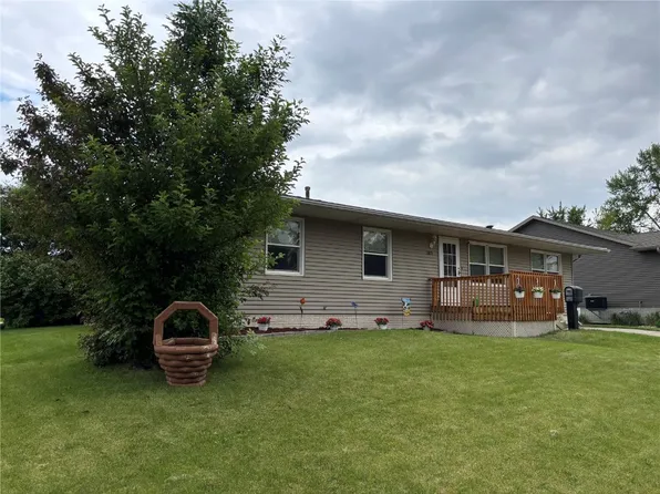 103 Broadmore Rd SW, Cedar Rapids, IA 52404