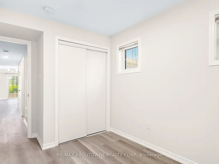 2441 Greenwich Dr #1 — Photo 33