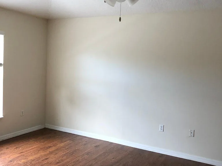 920 Vanderbilt Dr — Photo 13