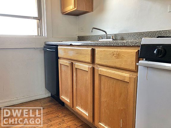 3rd image of 1422 W Farwell Ave #1426-3N