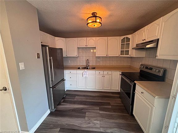 2nd image of 1300 Upper Ottawa St #58