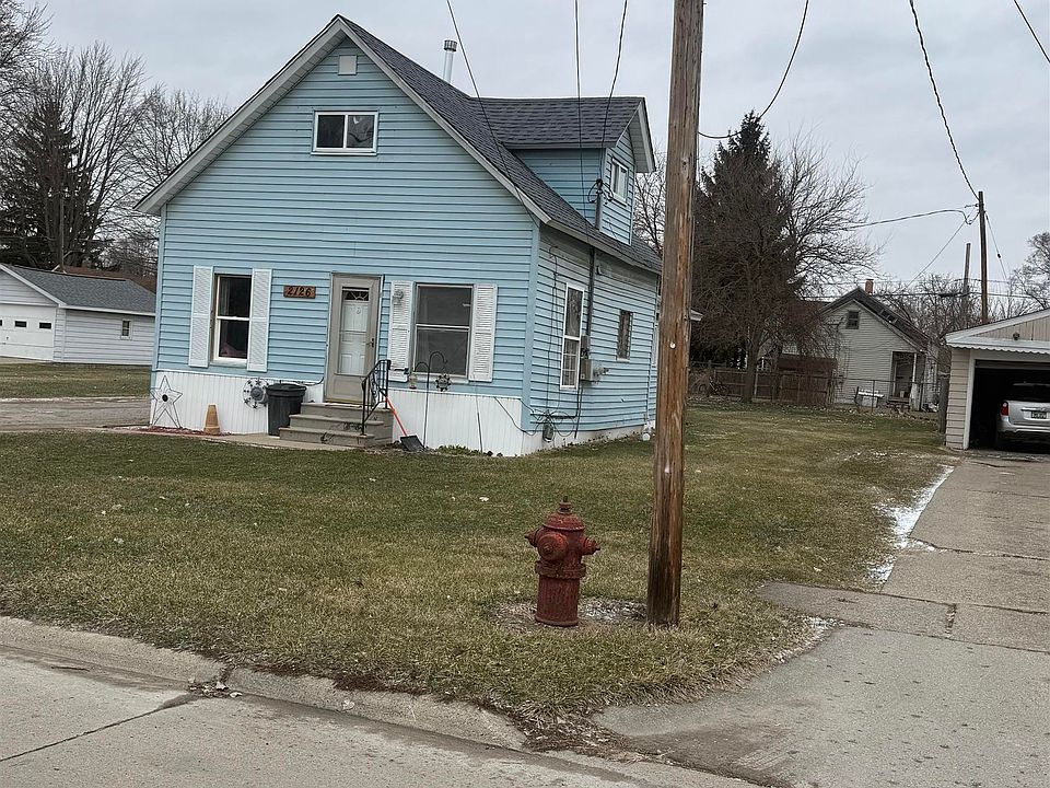 2nd image of 2126 Ring St