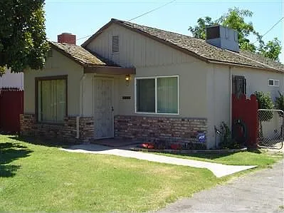 2110 Peggy Ln photo 1