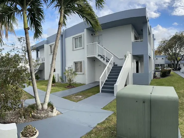 6220 SW 131st Ct APT 102, Miami, FL 33183