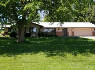 1903 Edmundson Dr, Oskaloosa, IA 52577