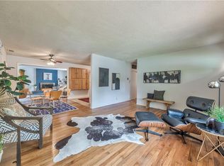 4306 W 78th Ter, Prairie Village, KS 66208