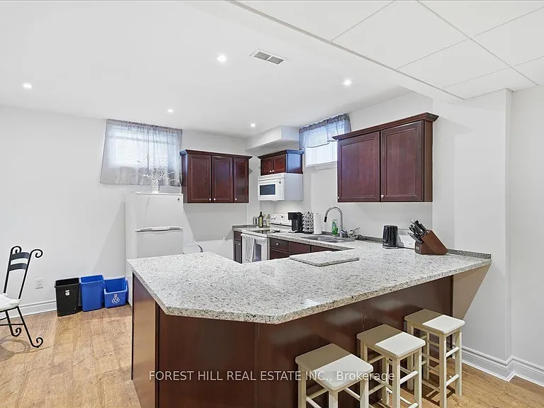 160 Kootenay Rdg #BASEMENT — Photo 10