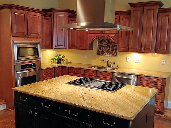 5th image of 3806 Old Berkshire Dr