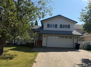 10807 W 104th St, High Level, AB T0H 1Z0