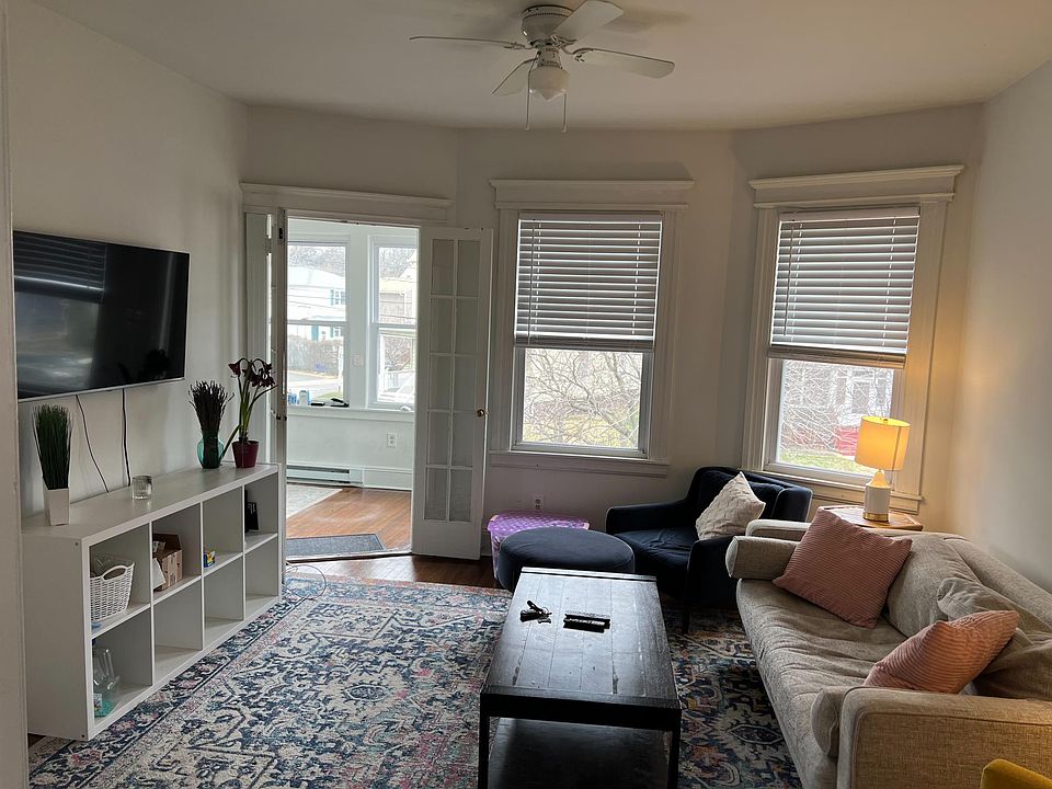 1st image of 146 Washington St Floor 2