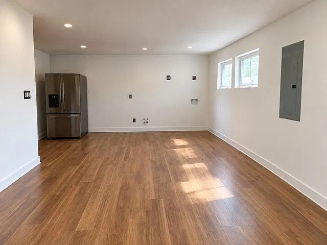 1 bed, 1.5 bath, 900 sqft, $1,850 — Photo 3