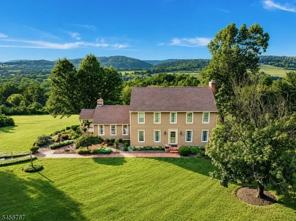 90 Old Farm Rd, Holland Twp., NJ 08848