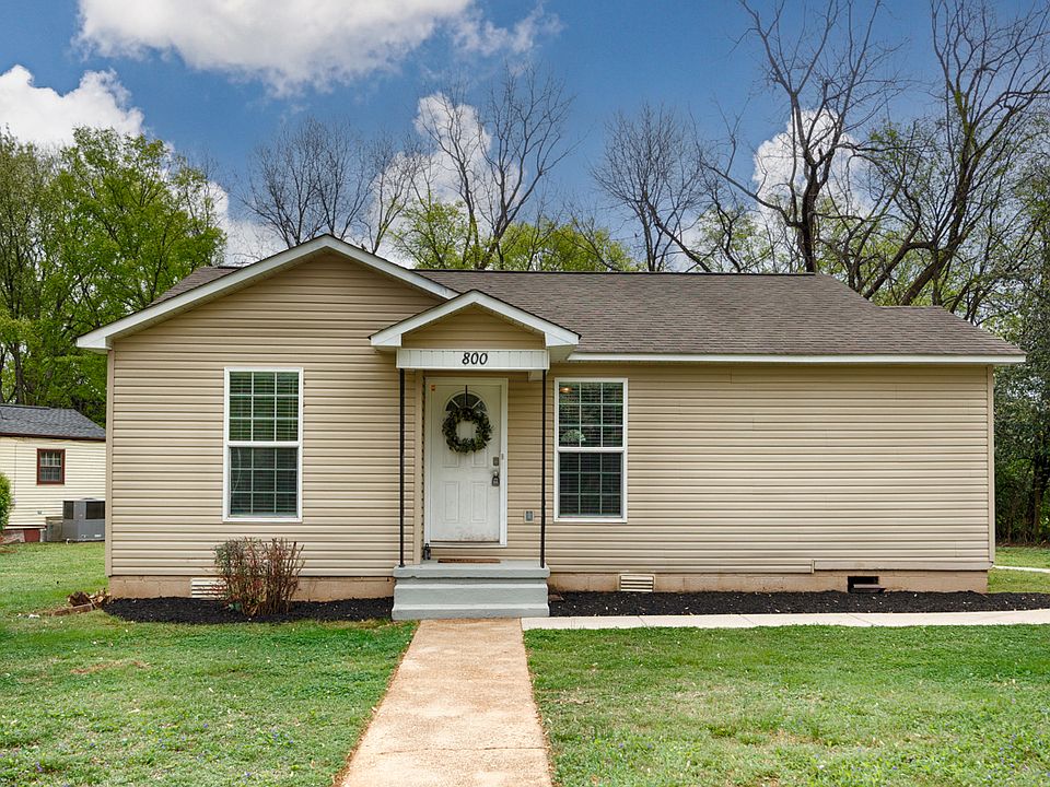 1st image of 800 Linwood Dr NW