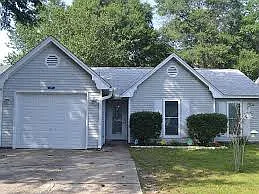 109 Meadowbrook Ct