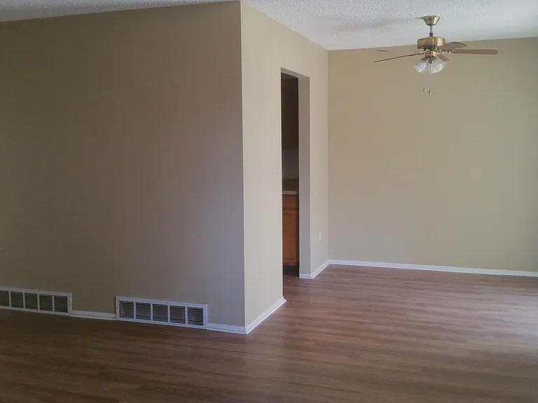 1420 Crete Ct #B7 — Photo 2
