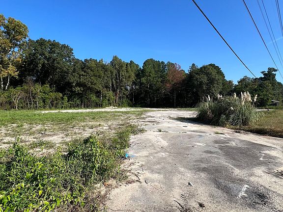 2nd image of 2116 State Highway 300 S