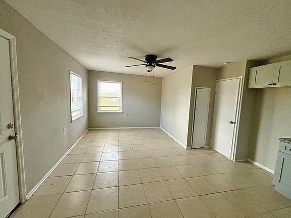 2nd image of 4024 N Scenic Hwy #1