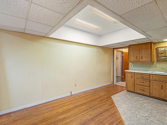5th image of 324 N 38th St #3