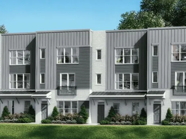 5631 Peach Orchard Trl, Peachtree Corners, GA 30092