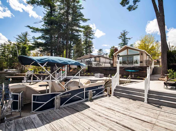 49 Shore Drive, Salem, NH 03079