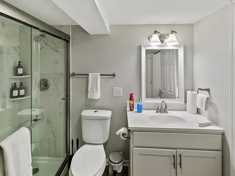 225 W Park Ave #1 — Photo 46