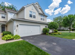 2896 Falling Waters Ln, Lindenhurst, IL 60046