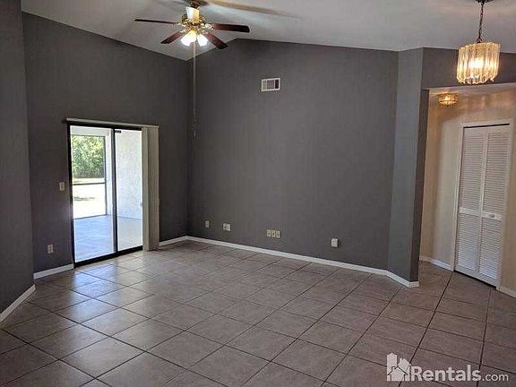 5th image of 209 Lincoln Ave