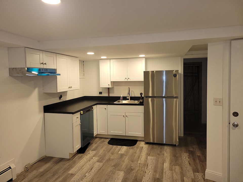 1st image of 15 Alling Ct E