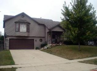 129 S Cross Trl, McHenry, IL