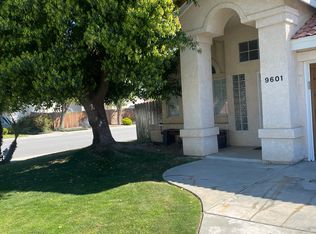 9601 Meacham Rd, Bakersfield, CA 93312