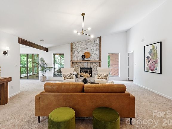 5th image of 4119 Bon Rea Dr