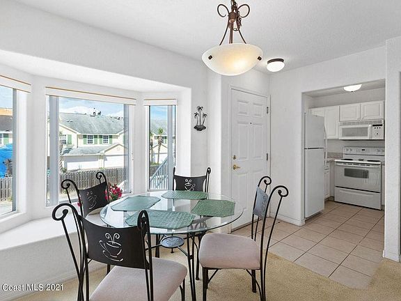 5th image of 135 Ocean Park Ln #10