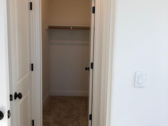 2nd image of 331 E Bella Serata Ave
