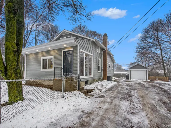 1770 N Maple Rd, Ann Arbor, MI 48103