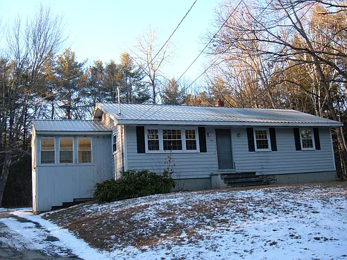 146 Burnham Rd Photo 1
