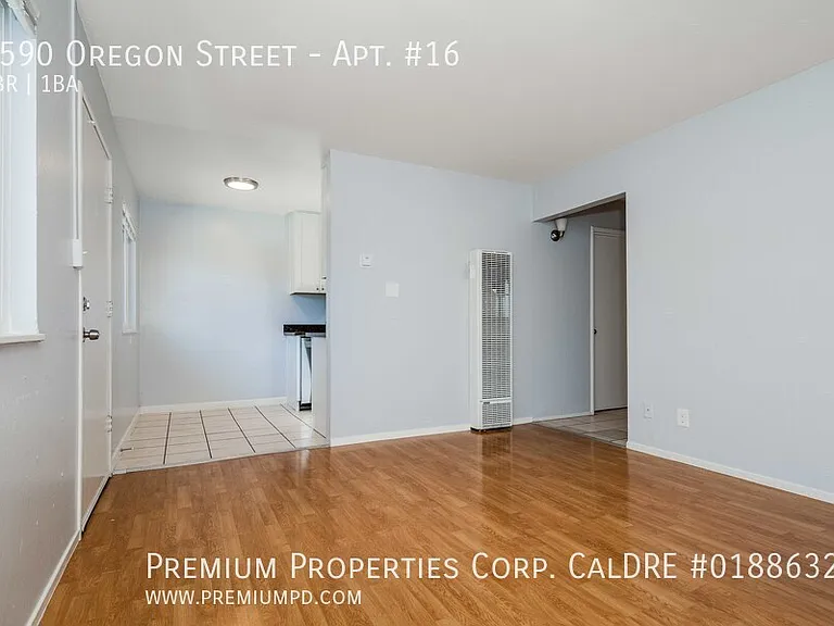 1590 Oregon St #16 — Photo 4