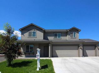 2087 W 45th Ave, Kennewick, WA 99337