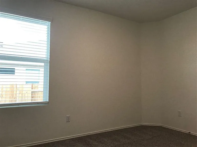 107 Ozark Dr — Photo 14