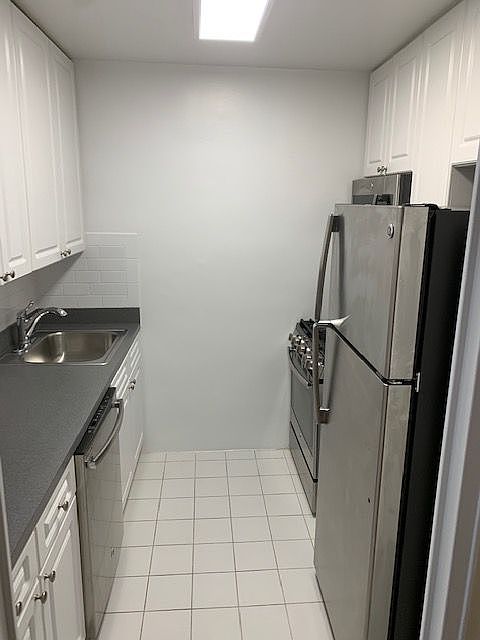 1st image of 250 E 63rd St APT 1006