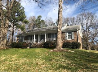 3208 Flanders Ct, High Point, NC 27265