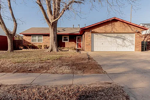 821 Peregrine Dr Photo 1