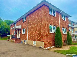 23 Strong St, Wallington, NJ 07057