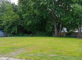 63 Day Ave, Middletown, NJ 07748